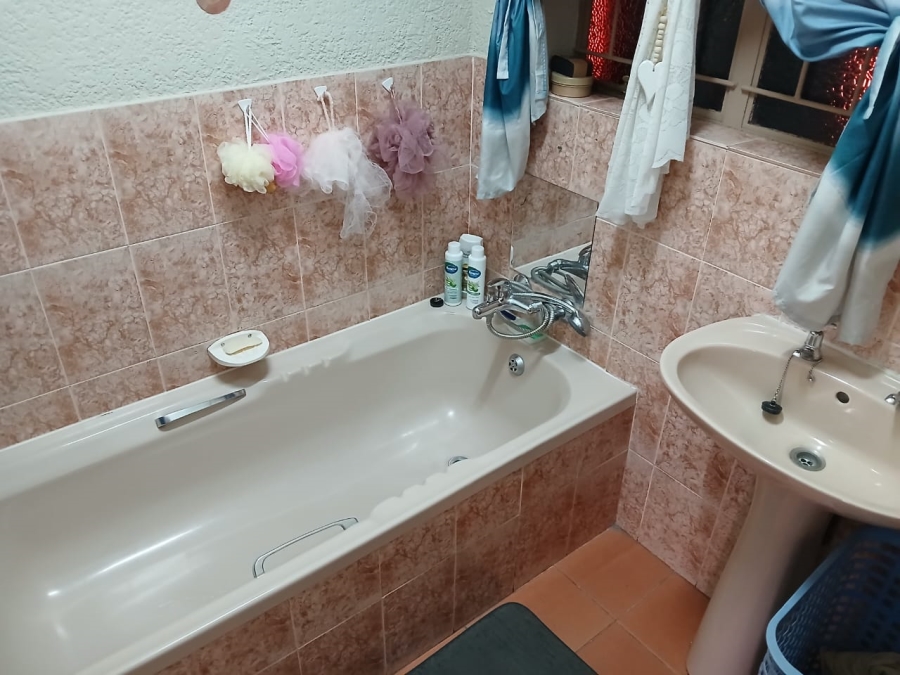 3 Bedroom Property for Sale in Bodorp North West